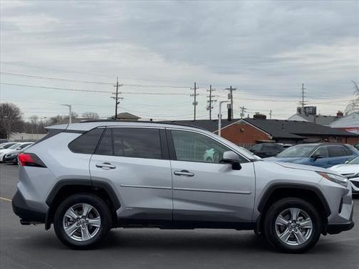 2024 Toyota RAV4 Hybrid XLE
