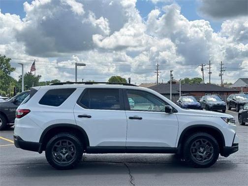 2023 Honda Pilot AWD TrailSport
