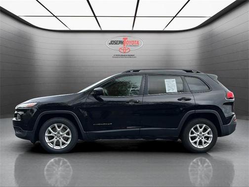 2017 Jeep Cherokee Sport