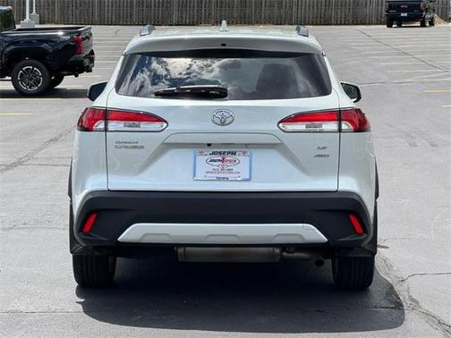 2022 Toyota Corolla Cross LE