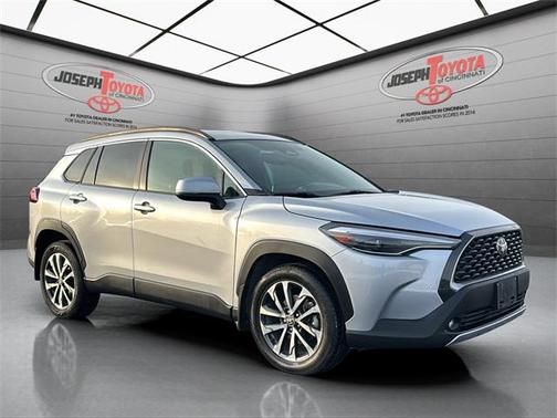 2024 Toyota Corolla Cross XLE