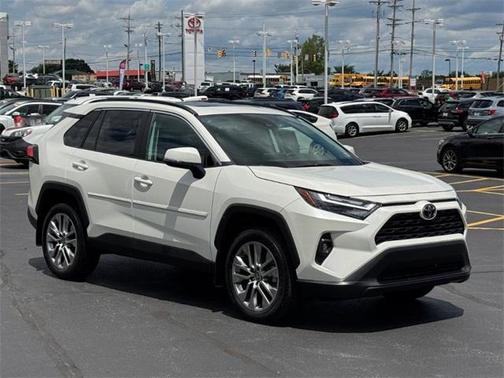 2022 Toyota RAV4 XLE Premium