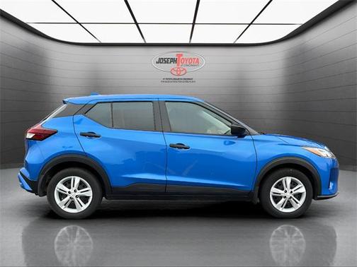 2021 Nissan Kicks S