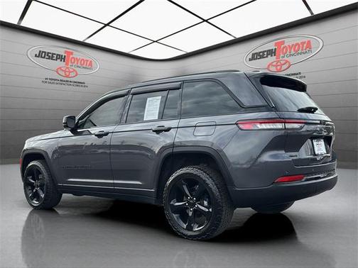 2023 Jeep Grand Cherokee Altitude