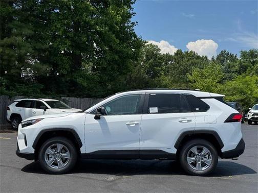 2025 Toyota RAV4 Hybrid LE