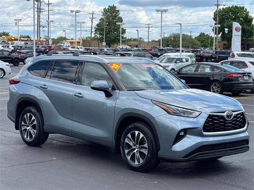 2022 Toyota Highlander XLE