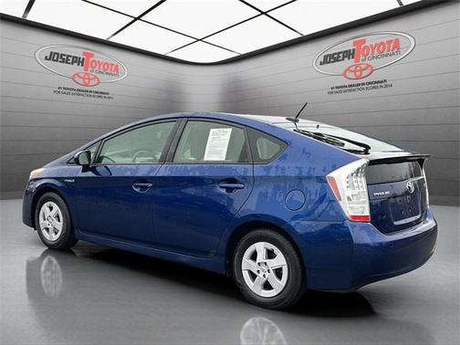 2010 Toyota Prius III