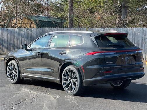 2025 Toyota Crown Signia Limited