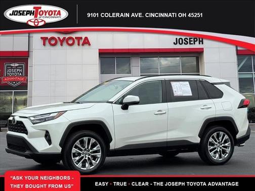 2022 Toyota RAV4 XLE Premium