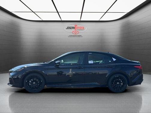 Midnight Black Metallic 2026 Toyota Camry SE