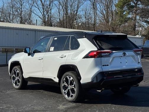2025 Toyota RAV4 Hybrid SE