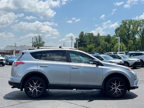 2016 Toyota RAV4 SE