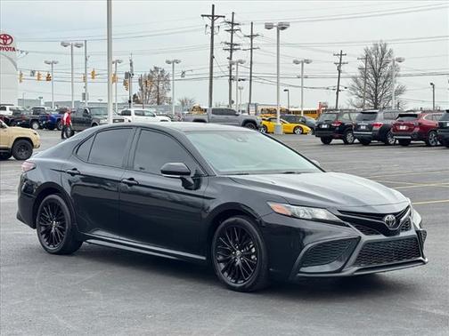 2022 Toyota Camry SE