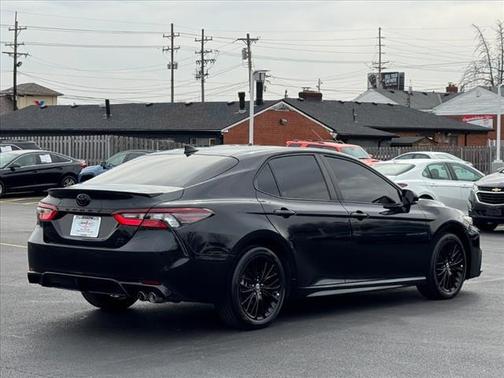 2022 Toyota Camry SE