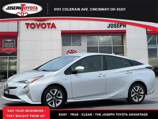 2016 Toyota Prius Three Touring