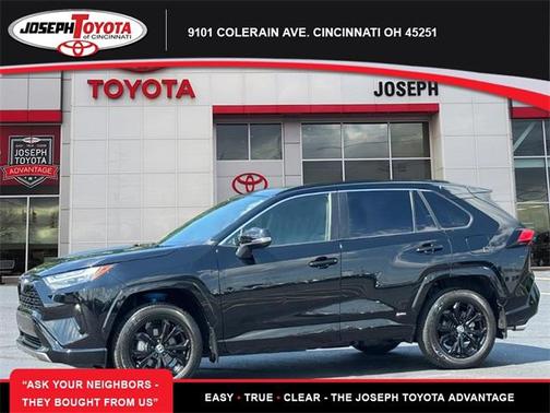 2023 Toyota RAV4 Hybrid SE