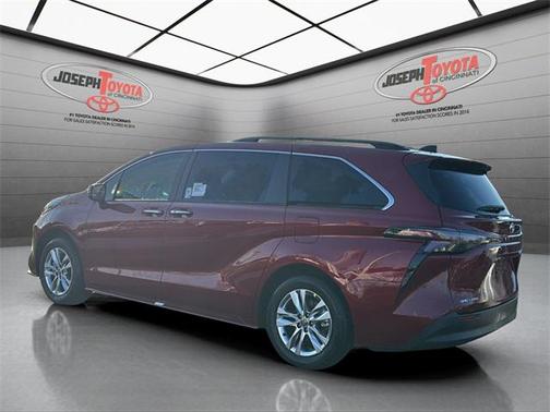 2026 Toyota Sienna XLE