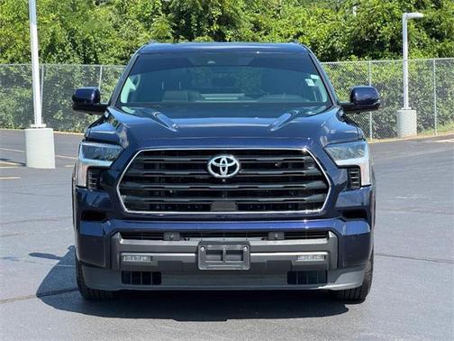 2023 Toyota Sequoia SR5