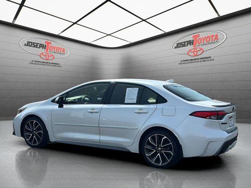 Pearl 2022 Toyota Corolla XSE