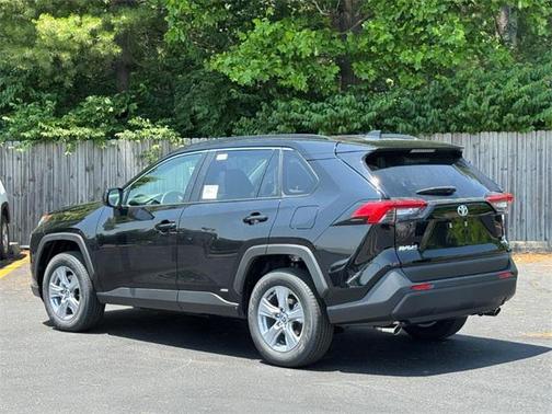 2025 Toyota RAV4 Hybrid LE