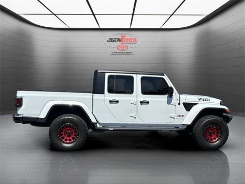 2022 Jeep Gladiator Willys 4x4