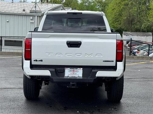 2025 Toyota Tacoma TRD Off Road