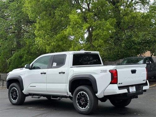 2025 Toyota Tacoma Hybrid TRD Off Road