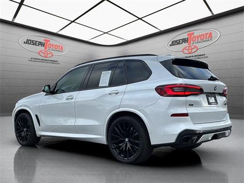 2023 BMW X5 M50i