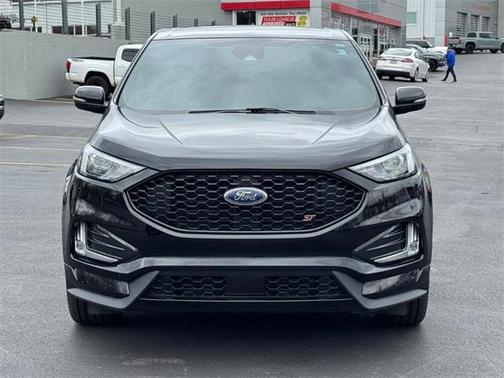 2023 Ford Edge ST