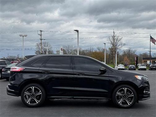2023 Ford Edge ST