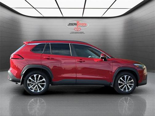 2022 Toyota Corolla Cross XLE