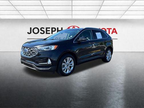 Black Metallic 2020 Ford Edge Titanium