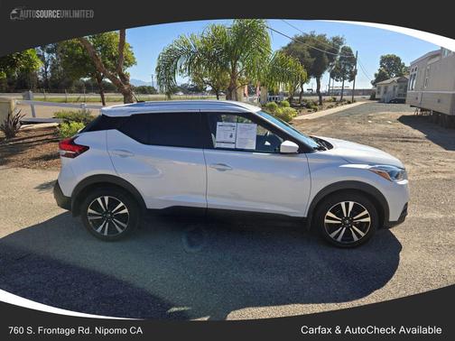 2020 Nissan Kicks SV