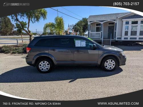 Photo 3 of 24 of 2015 Dodge Journey SE