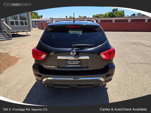 2017 Nissan Pathfinder S
