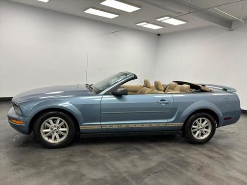 2006 Ford Mustang Premium