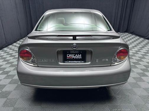 2002 Nissan Maxima SE