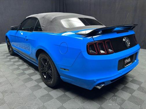 Deep Impact Blue Metallic 2014 Ford Mustang V6 Premium