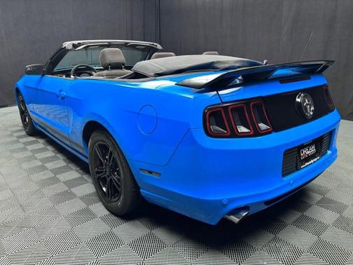 Deep Impact Blue Metallic 2014 Ford Mustang V6 Premium