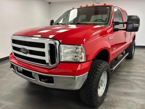 2005 Ford F-350 XLT Crew Cab Super Duty