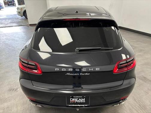2016 Porsche Macan Turbo