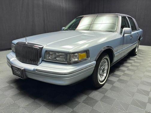 1997 Lincoln Town Car Executive