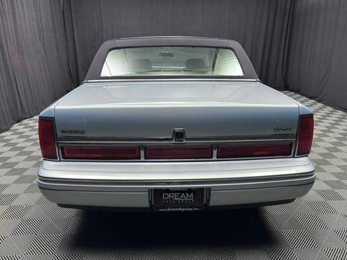 1997 Lincoln Town Car Executive