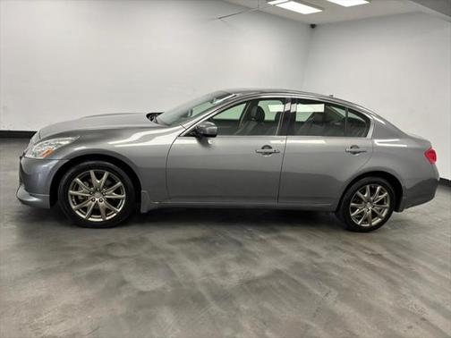 2013 INFINITI G37x Base