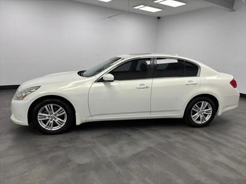 2013 INFINITI G37x Base