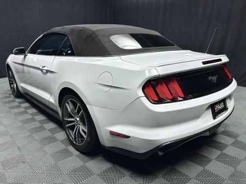2017 Ford Mustang EcoBoost Premium
