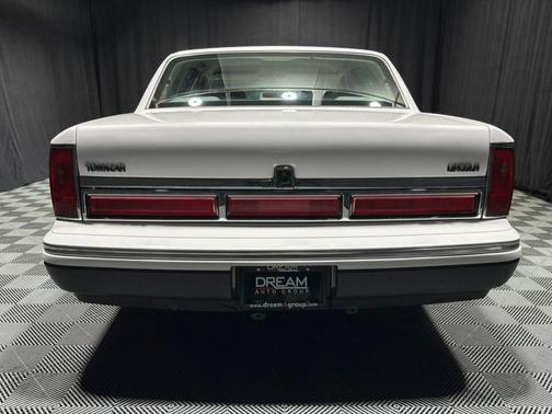 1997 Lincoln Town Car Signature