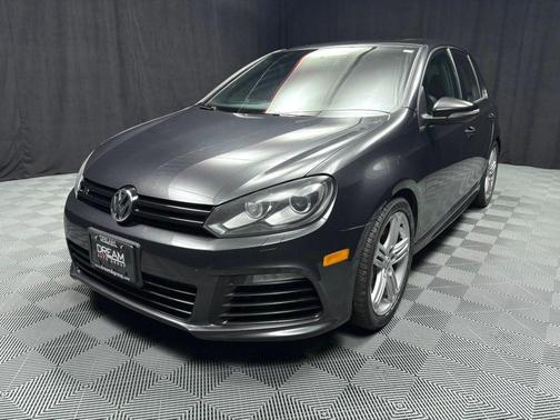 2013 Volkswagen Golf R 4-Door