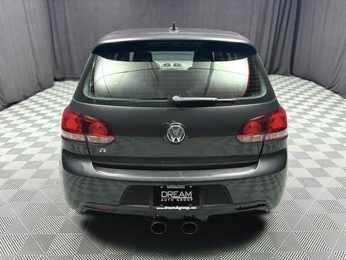2013 Volkswagen Golf R 4-Door