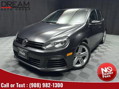 2013 Volkswagen Golf R 4-Door